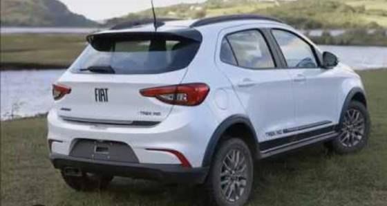FIAT ARGO 1.3 FIREFLY FLEX TREKKING MANUAL